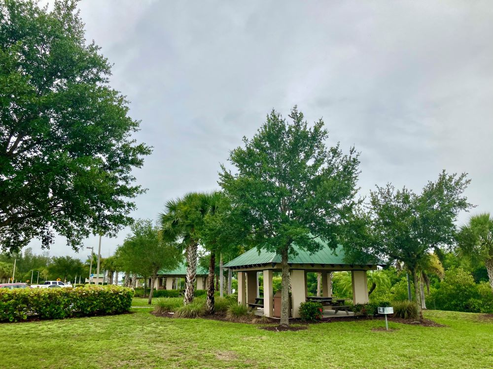 Rosen Park - green space and shelters